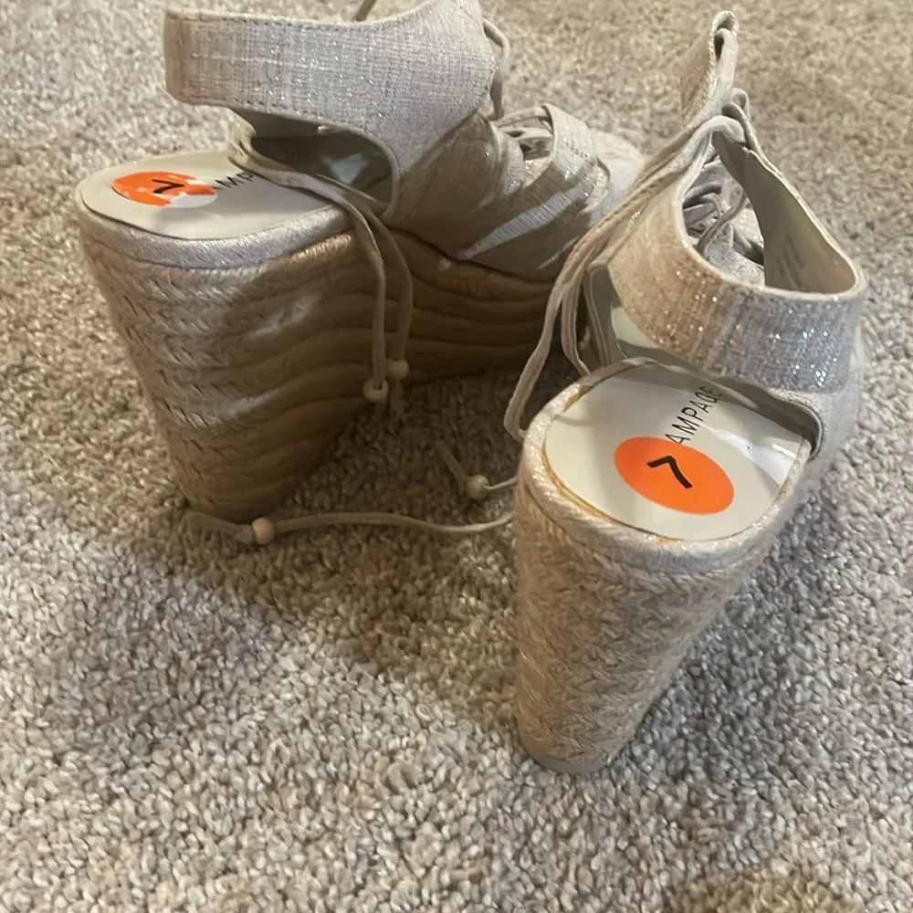 Rampage linen and silver wedge espadrilles raffia sides size 7